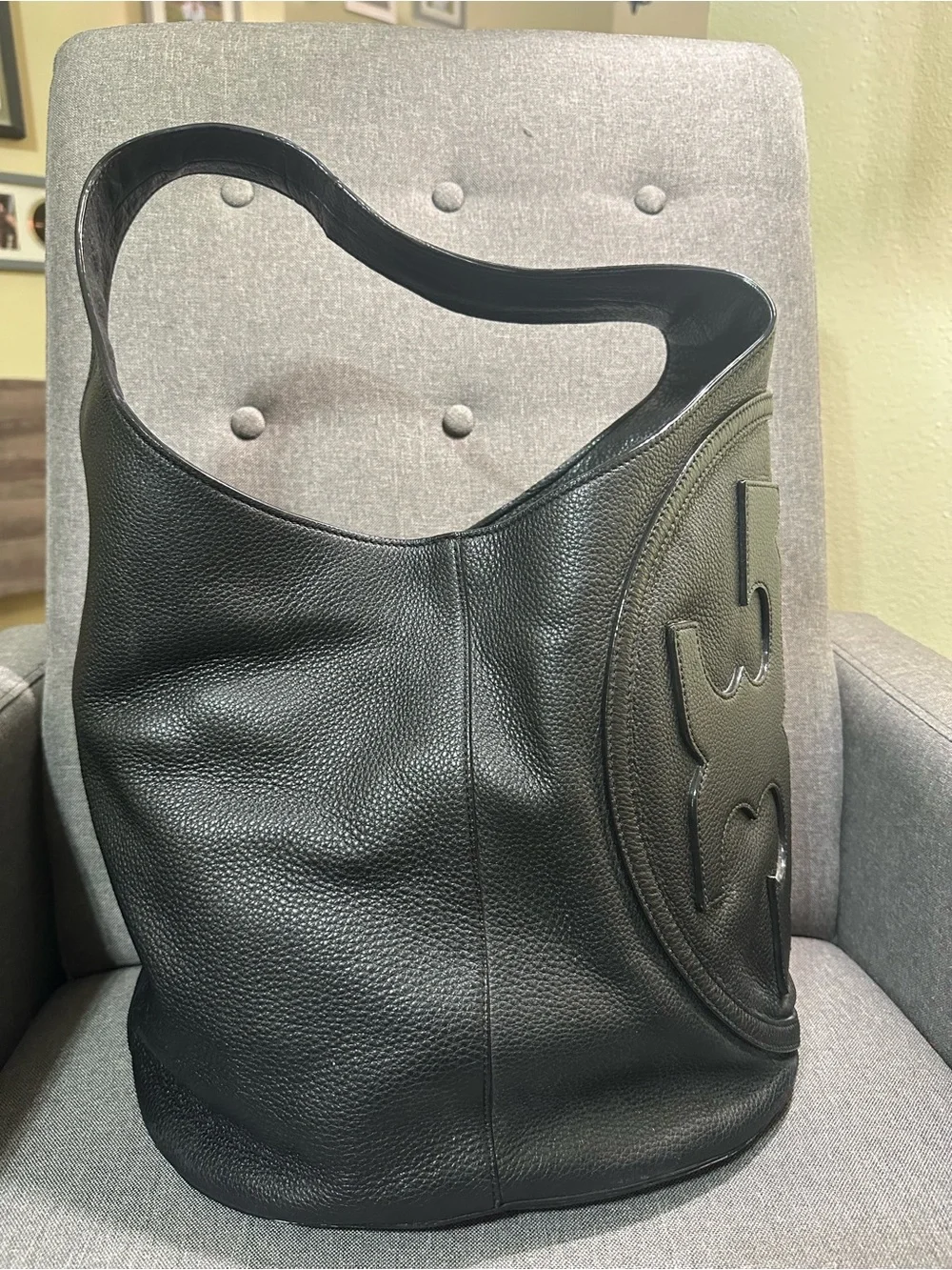 Tory Burch All T hobo bag